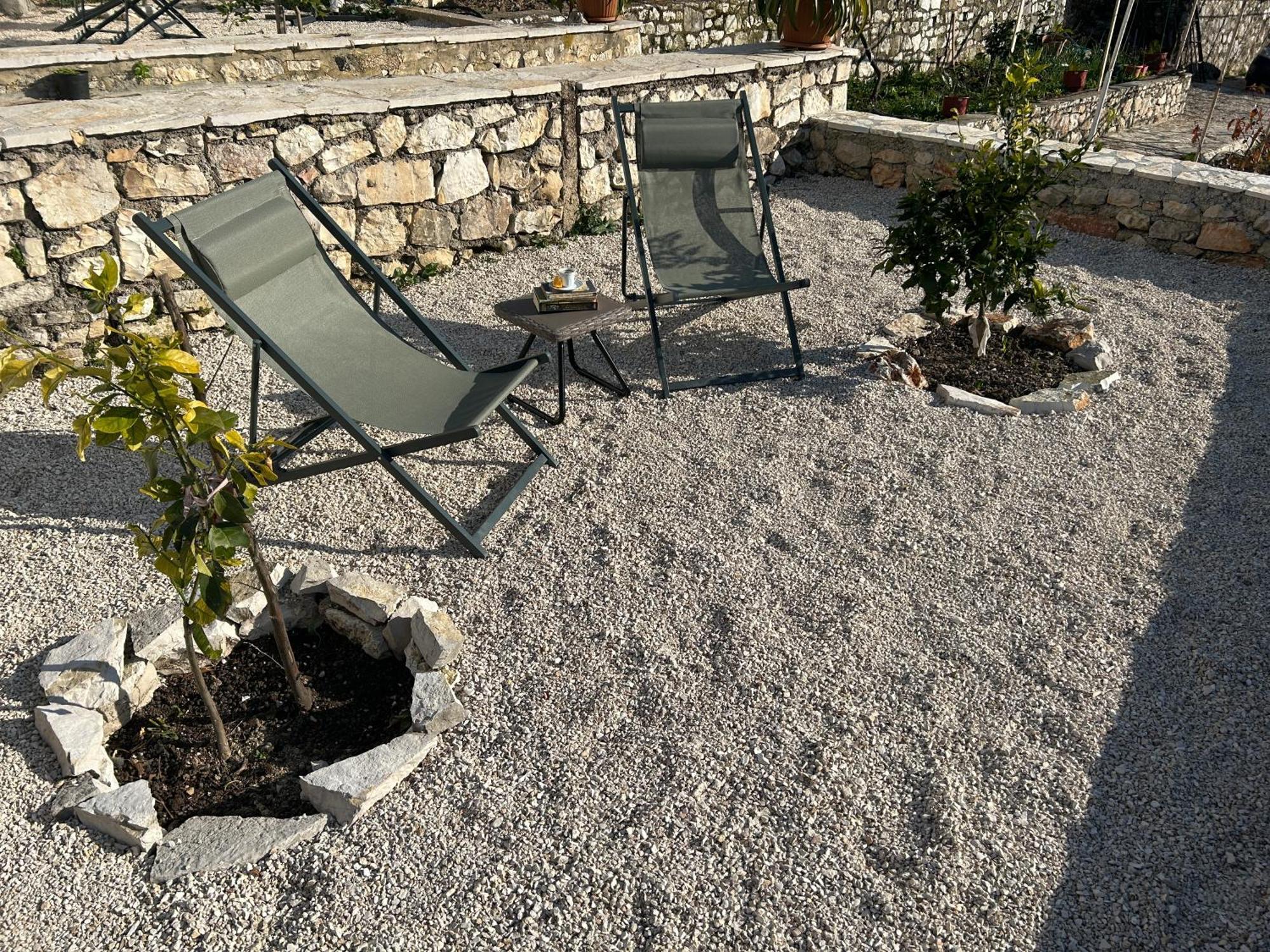 Hostel On The Hill - By Filikuri Beach Himare Exterior foto